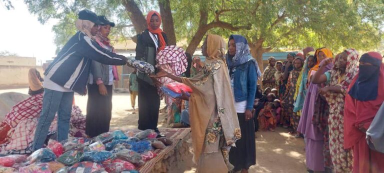 الناس الناس