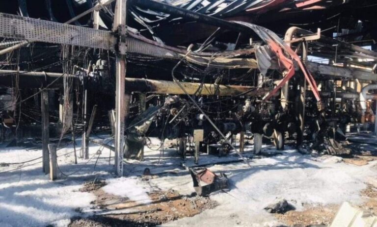 تدمير القصف الجوي