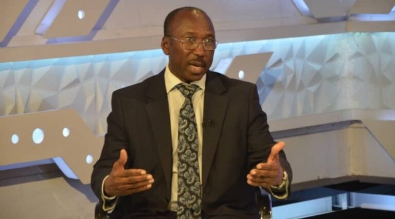 أحمد تقد لسان