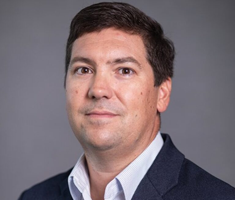 كاميرون هدسون مبعوث سابق