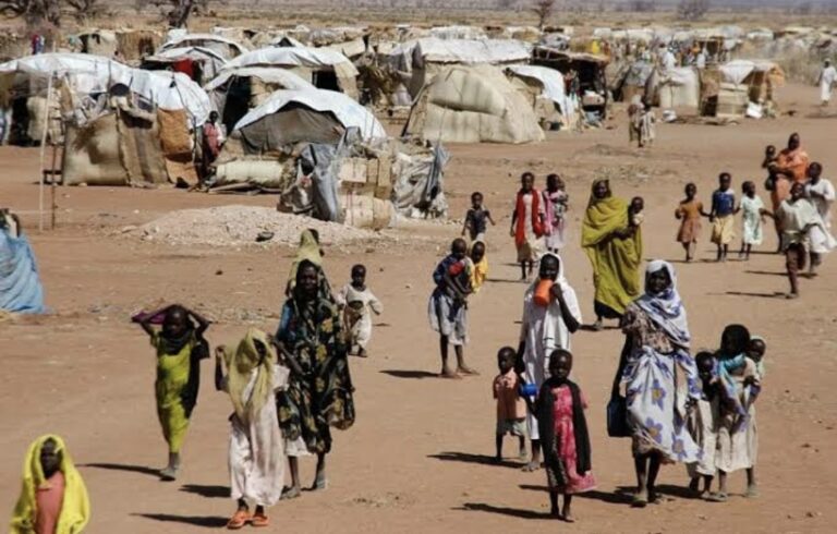 معسكرات نازحي دارفور