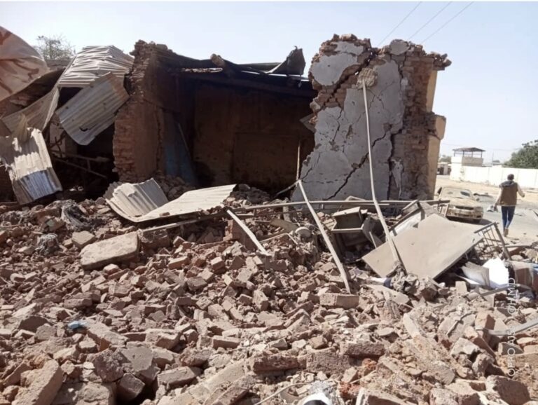 قصف طيران الجيش للفاشر