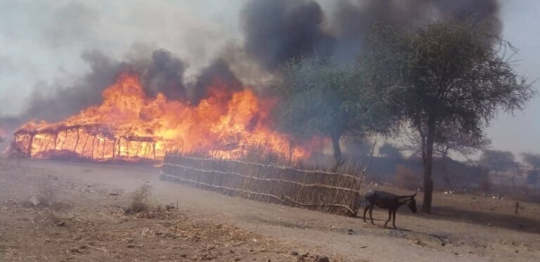 حريق معسكر النازحين