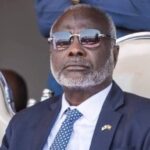 دعوة جبريل لقراءة “سورة الواقعة” لمواجهة الأزمة الاقتصادية تثير موجة سخرية وغضب في السودان