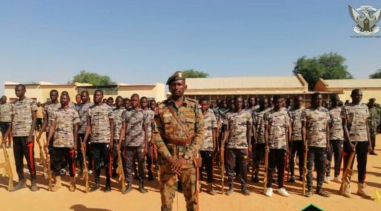 الجيش والمستنفرين