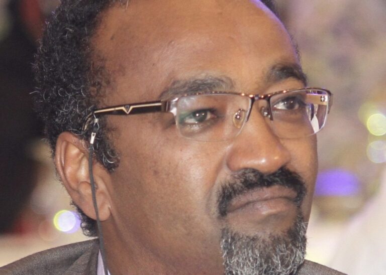 مزمل ابوالقاسم