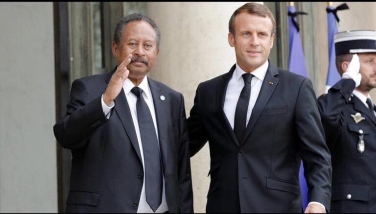 حمدوك وماكرون