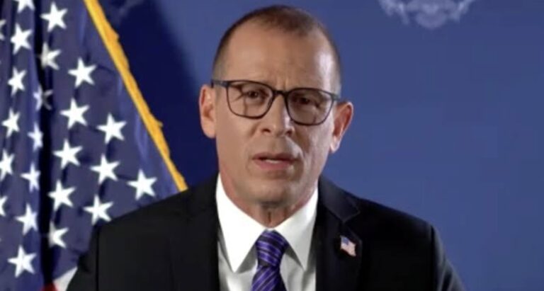 صامويل وربيرغ.