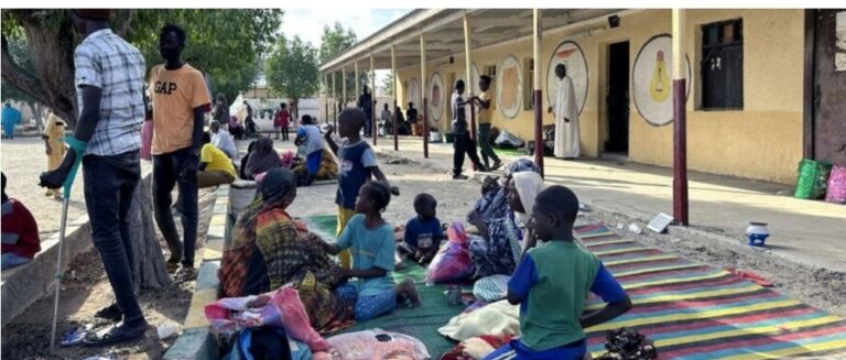 نازحو بورتسودان