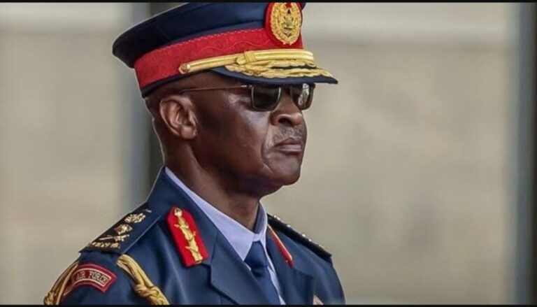 قائد الجيش الكيني.