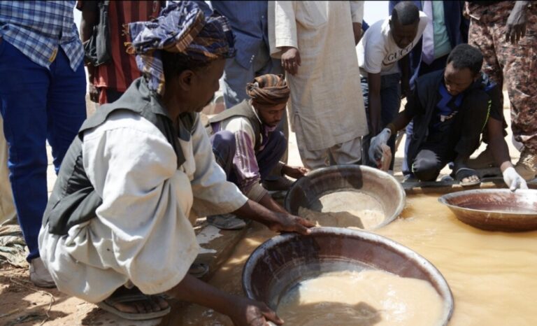 التعدين الأهلي