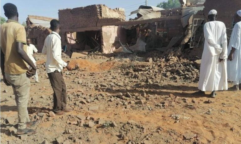 قصف طيران الجيش الرهد وأم روابة.