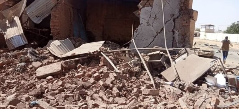 قصف الطيران لدارفور