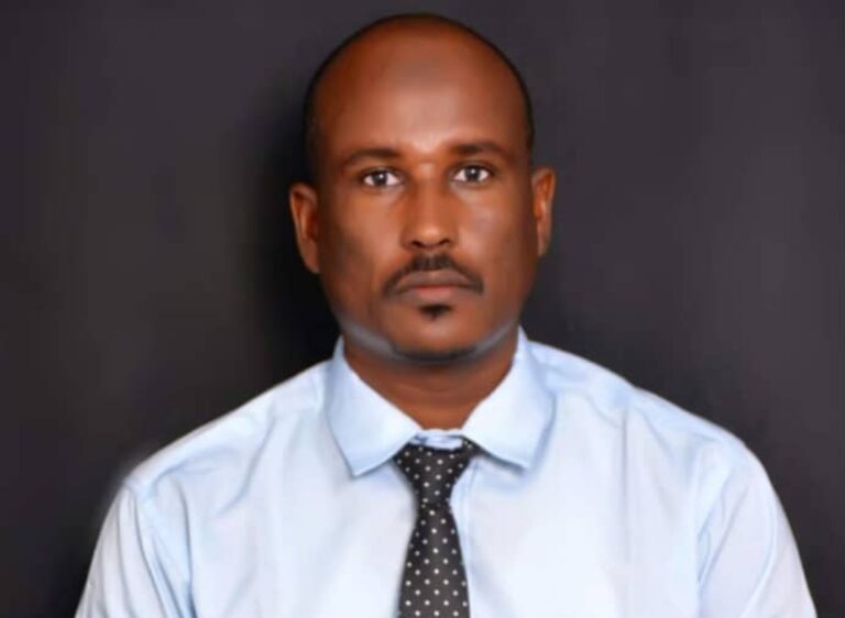 الأستاذ يوسف فضل فرج