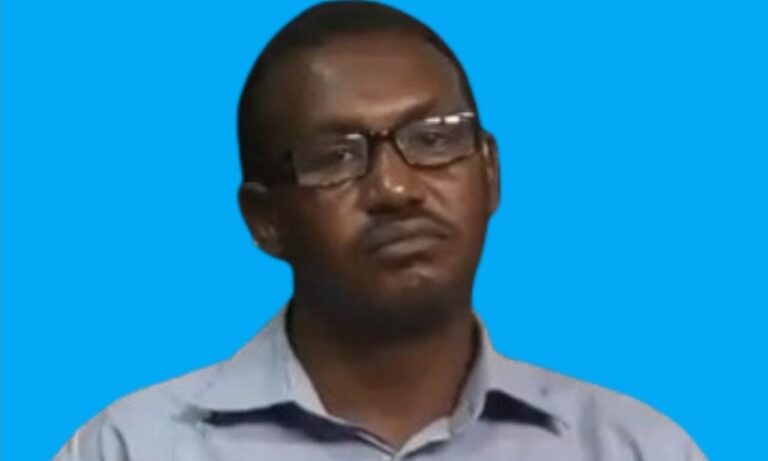 اعتقال صحفي