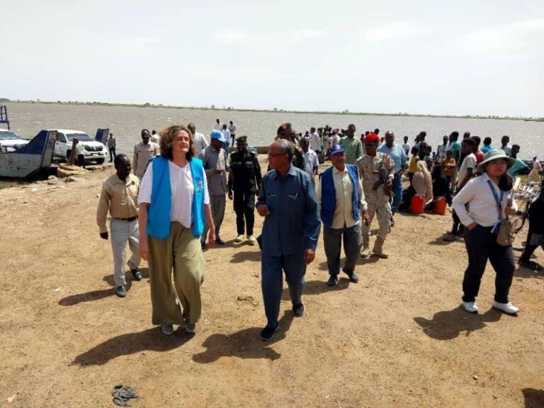 CREATOR: gd-jpeg v1.0 (using IJG JPEG v62), default quality