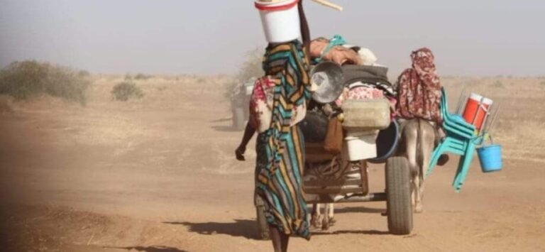 نزوح-سيرًا-على-الاقدام-920x425