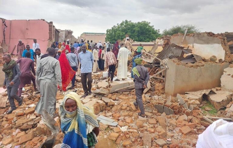 قصف الطيران للجنينة