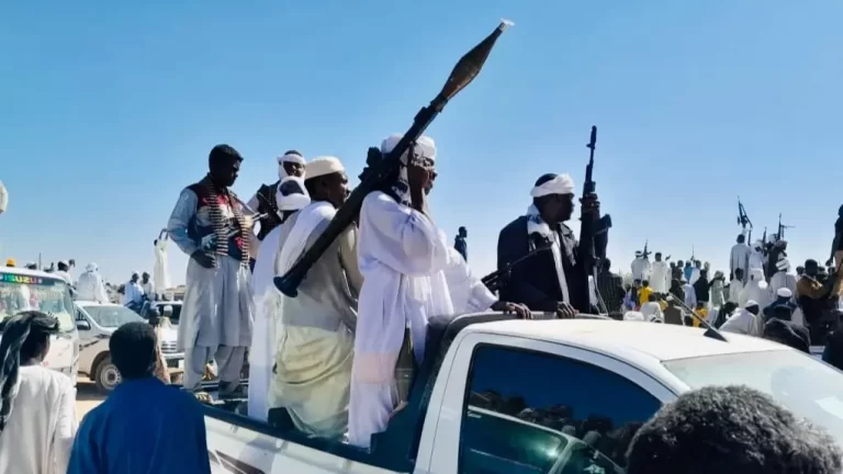 المقاومة-الشعبية-شبح-الحرب-الأهلية-تهدد-السودان-بعد-دعوات-تسليح-المواطنيين-1704631053243_highres-1