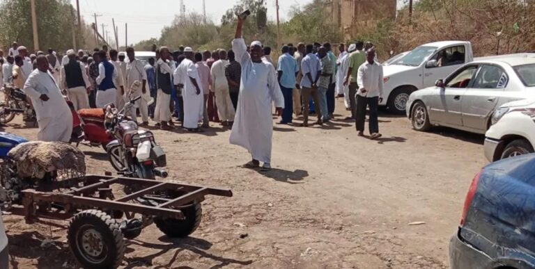 احتجاجات في حلفا الجديدة ضد بيع الساحات العامة ومطالبات بوقف التصرف في الممتلكات العامة