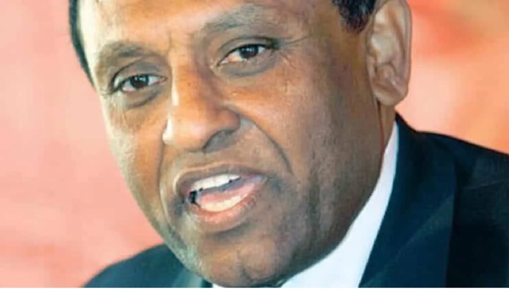كامل ادريس