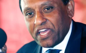 كامل ادريس