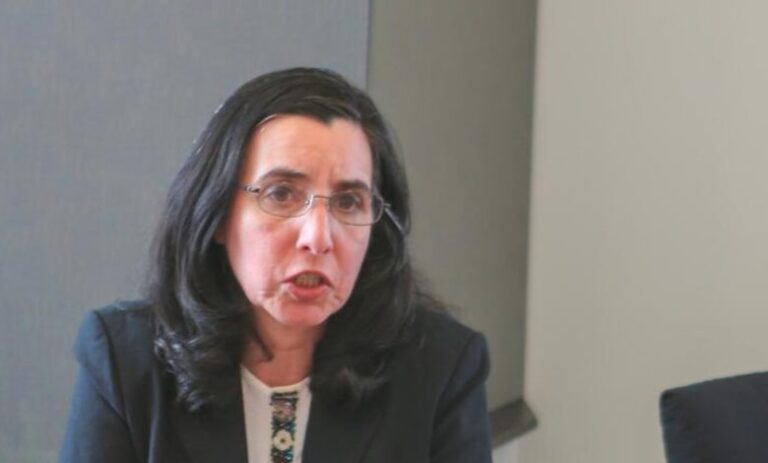 تكشف تورط مصر