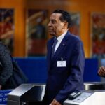 برلمان بريطانيا يصدّ كامل إدريس.. وأزمة أكسفورد تلاحق وفد بورتسودان وسط اتهامات بالعنف والترهيب