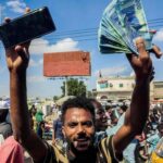 شلل يضرب أسواق الخرطوم بعد سقوط فئتي الـ500 والـ 1000.. وإغلاق محال وسط مخاوف من انهيار الحركة التجارية