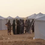 حريق جديد في مخيم العفاض يعمق معاناة النازحين ويترك عشرات الأسر بلا مأوى
