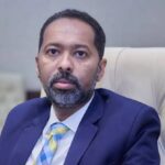 خالد عمر يوسف: الدولة المختطفة مشروع انهيار مؤجل .. وحمايتها تبدأ بوقف الحرب وتحرير مؤسساتها