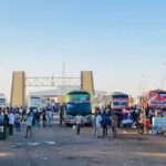 بالمستندات : اتهامات لمدير معبر أرقين بفرض رسوم غير قانونية وتحويل عائداتها إلى حساب خاص